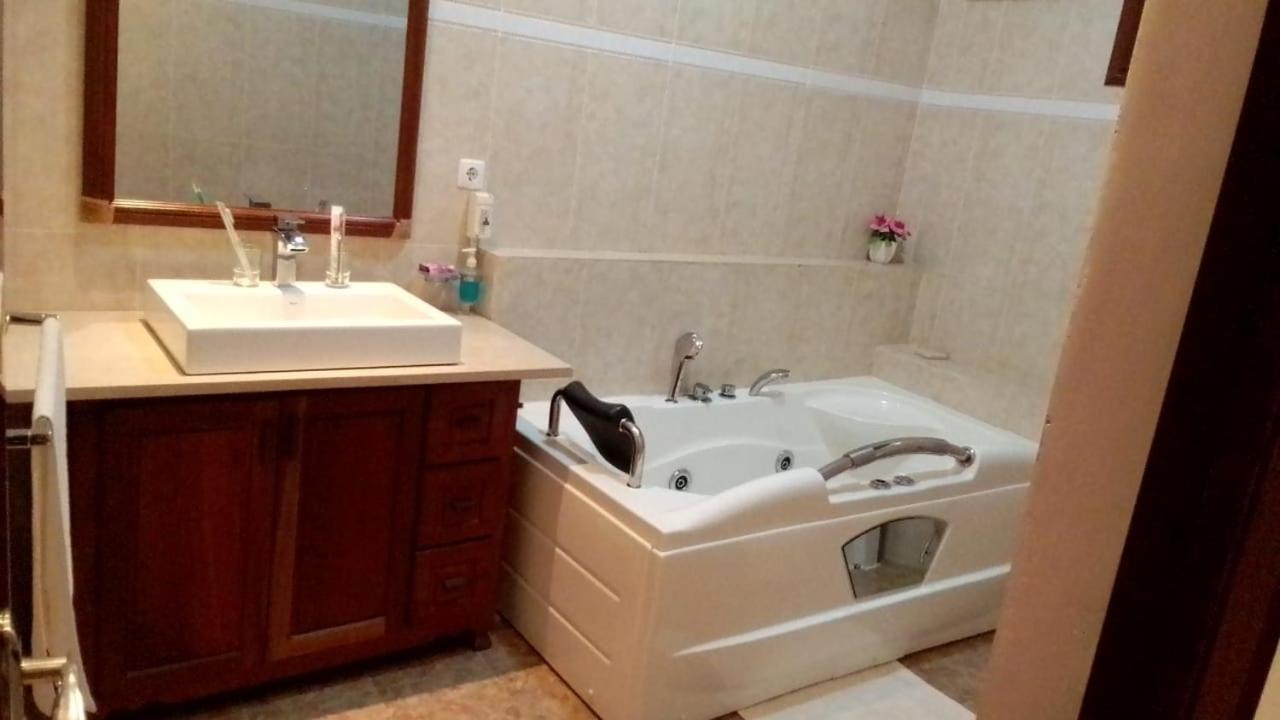 Hotel Residencial Ramire-Tour Benguela Екстериор снимка