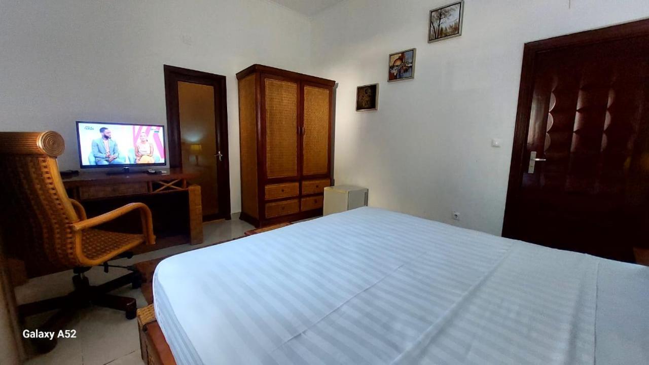 Hotel Residencial Ramire-Tour Benguela Екстериор снимка